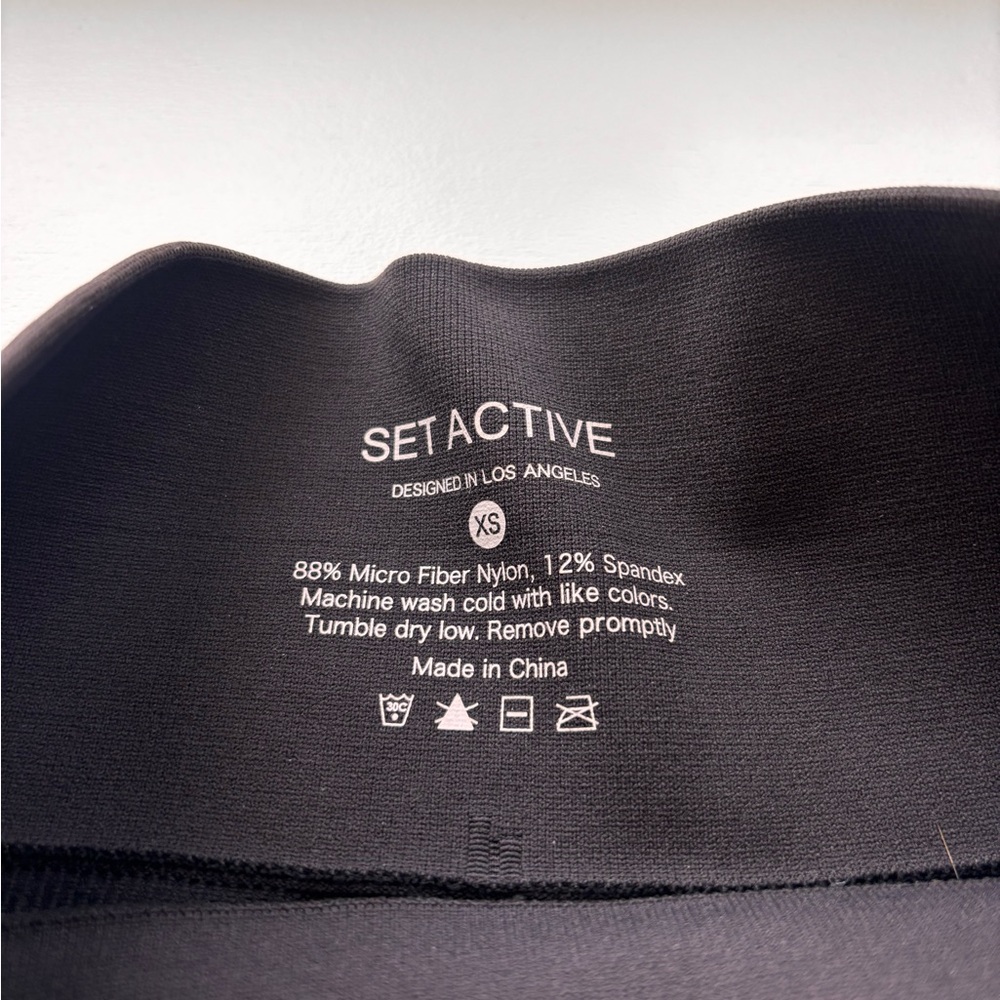 SET Active Seamless Rib Activewear Set (Bra & Shorts) - Picture 7 of 7